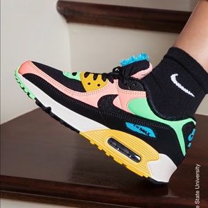 Meet your Posher, Zorayda